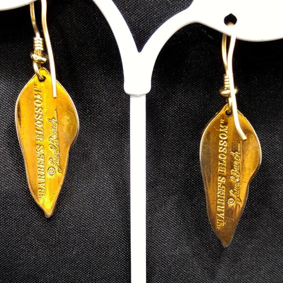 Laurel Burch "Barbee's Blossom" Earrings, Green & Dusty Pink, Gold Plated, 1980s - Picture 7 of 10